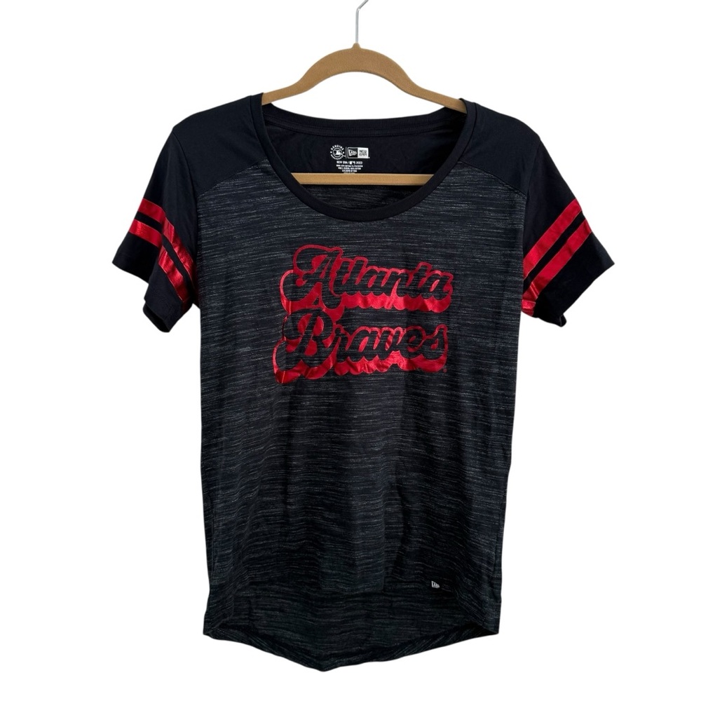New Era Atlanta Braves Black Red T Shirt Size Small Sporty Baseball